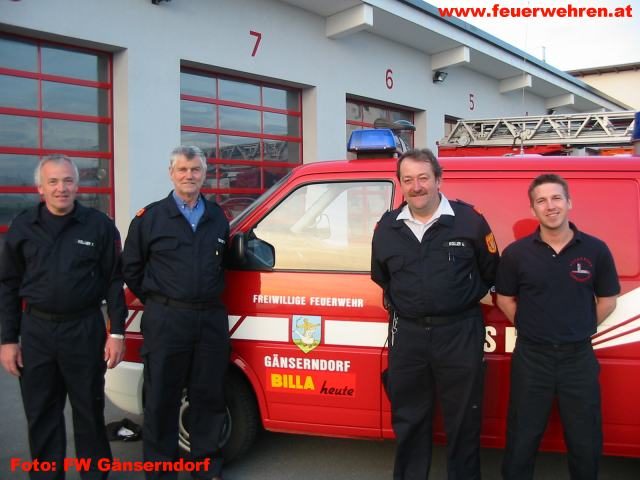 FF Gänserndorf: Rewe Austria unterstützt die Feuerwehr