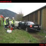 PKW fuhr in Siloballen