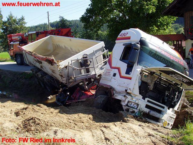 FF Ried im Innkreis: Bergungseinsatz der Feuerwehr