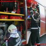 Personenbergung aus Klärschlammbecken