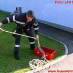 Personenbergung aus Klärschlammbecken