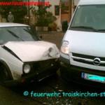 FF Traiskirchen: PKW Bergung nach Verkehrsunfall