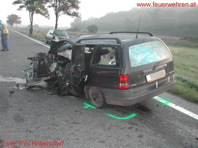 FF Hobersdorf: Tödlicher Verkehrsunfall auf der B7