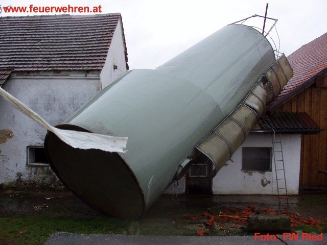 FF Ried im Innkreis: Sturm und Hochwassereinsätze