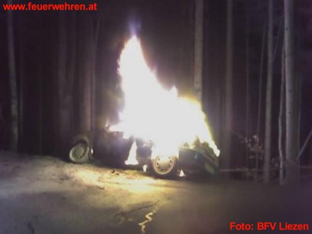 BFV Liezen: Fahrzeugbrand in Obertressen