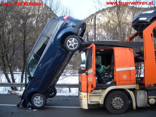 FF Kufstein: Verkehrsunfall auf A12 Inntalautobahn