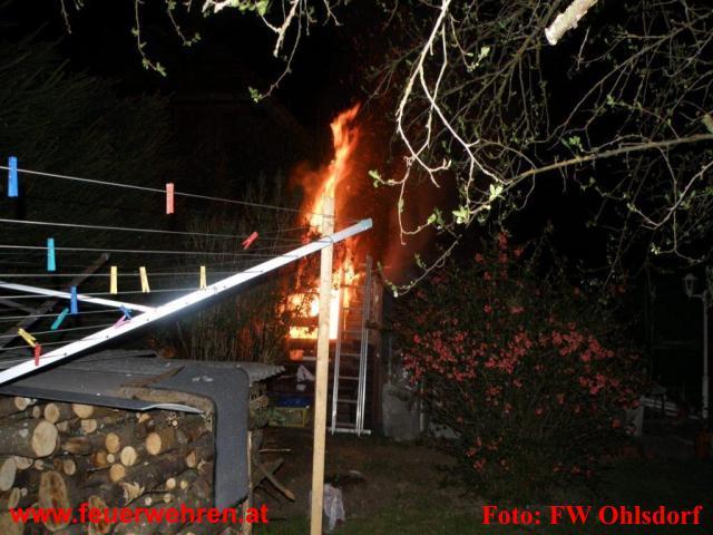 FF Ohlsdorf: Brand einer Gartenhütte in Ohlsdorf
