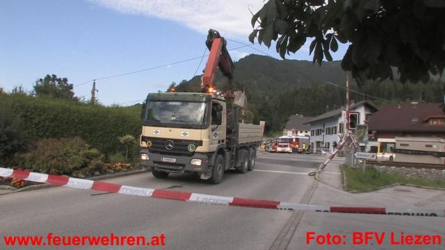 Stein an der Enns: LKW-Hiab riss Bahn-Oberleitung ab