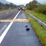 Ölalarm nach Lkw Unfall auf der A9