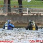 BFK Gmunden: 100 Feuerwehrtaucher reinigten den Traunsee