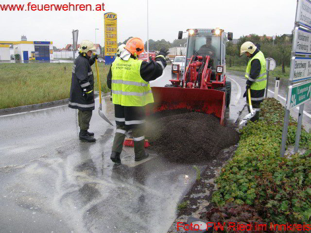 FF Ried im Innkreis: Erster Einsatz für Radlader
