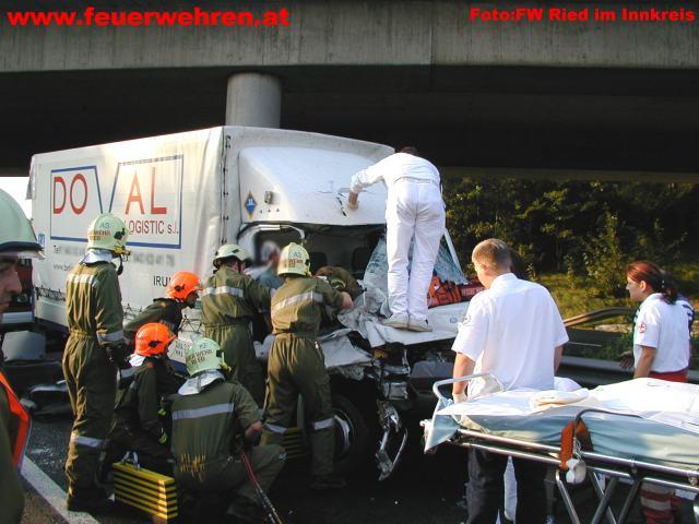 Verkehrsunfall auf der A8