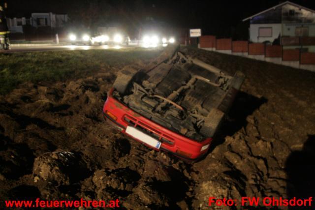FF Ohlsdorf: Pkw-Bergung nach Überschlag
