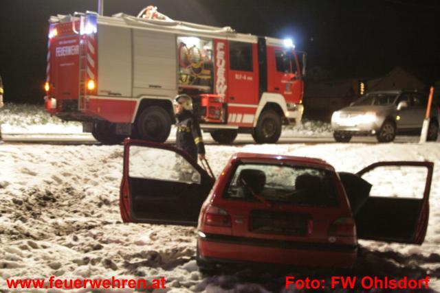 FF Ohlsdorf: Pkw-Bergung nach Überschlag