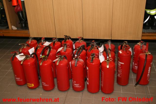 FF Ohlsdorf: Feuerlöscherüberprüfung bei der Feuerwehr