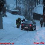 FF Ohlsdorf: Fahrzeug auf steiler Zufahrtsstraße abgerutscht 5 Fahrzeug auf steiler Zufahrtsstraße abgerutscht