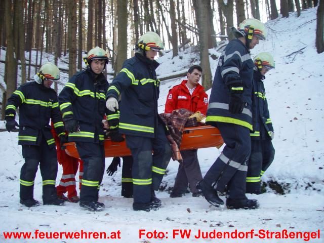 FF Judendorf-Straßengel: Forstunfall am Aschermittwoch