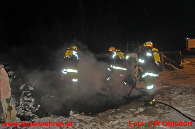 FF Ohlsdorf: Altreifenbrand rasch unter Kontrolle
