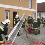 FF Ohlsdorf: Wohnhausbrand forderte mehrere Atemschutztrupps