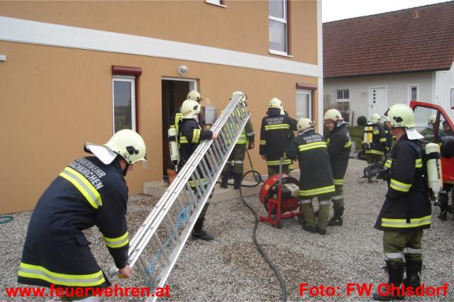 FF Ohlsdorf: Wohnhausbrand forderte mehrere Atemschutztrupps