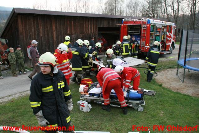 FF Ohlsdorf: Einsatzübung Brand mit verletzten Pferden
