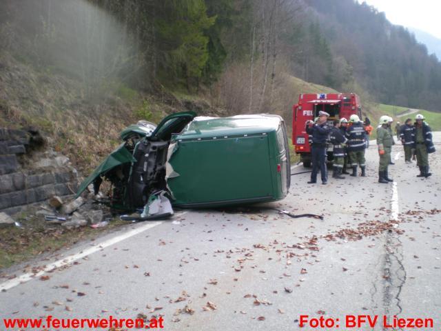 BFV Liezen: Schwerer Verkehrsunfall in Palfau