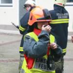 Jugendgruppe und Aktivmannschaft im Übungseinsatz