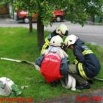 Jugendgruppe und Aktivmannschaft im Übungseinsatz