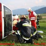 Einsatzübung Verkehrsunfall - vier Feuerwehren übten den Ernstfall