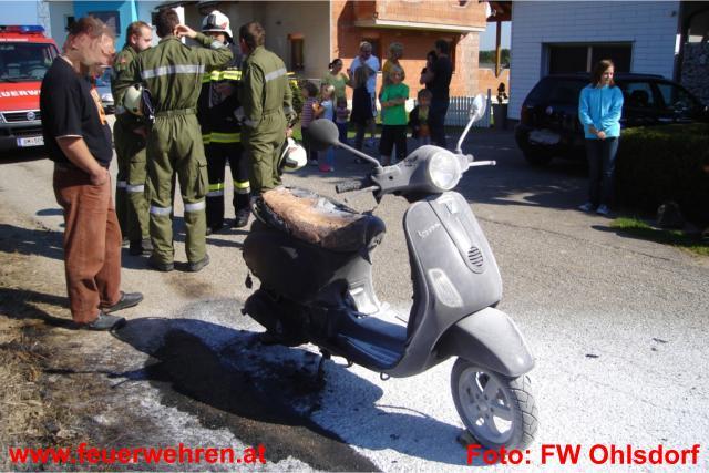 FF Ohlsdorf: Neues Moped bei Brand völlig zerstört