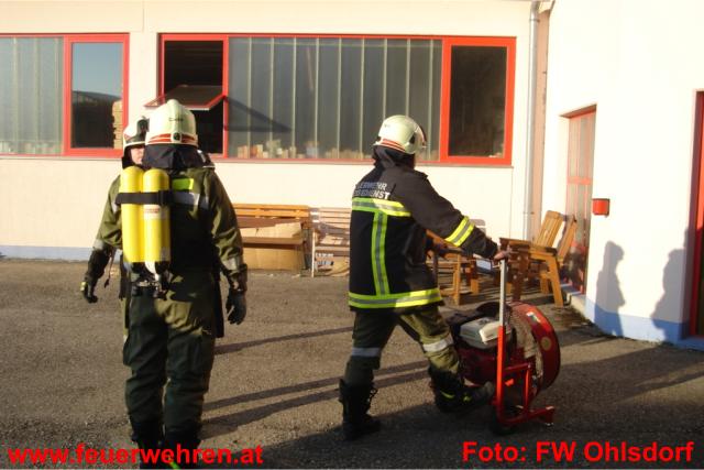 FF Ohlsdorf: Brandmeldealarm durch Brand eines Kompressors