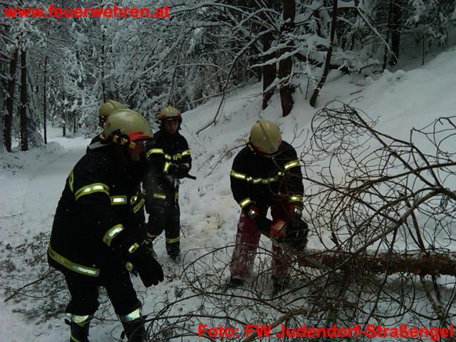 FF Judendorf-Straßengel: Dauereinsatz für die Feuerwehr