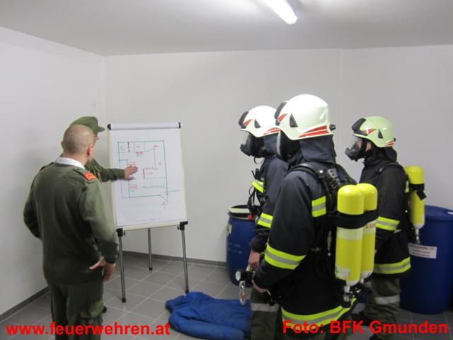 BFK Gmunden: Atemschutzleistungsprüfung im Abschnitt