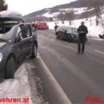 Schwerer Verkehrsunfall mit 4 PKW / 5 Verletzten