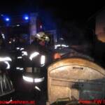 FF Irdning: Müllcontainerbrand bei Mehrfamilienwohnhaus