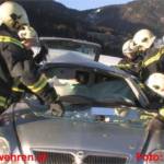 Schwerer Verkehrsunfall fordert 2 Schwer- und 3 Leichtverletzte