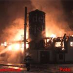 19 Feuerwehren mit 210 Mann kämpfen gegen Flammeninferno