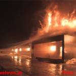 19 Feuerwehren mit 210 Mann kämpfen gegen Flammeninferno