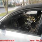 Pkw beim Gemeindeamt Ohlsdorf ausgebrannt