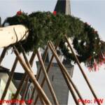 FF Ohlsdorf: Unterstützung beim Maibaum-Aufstellen