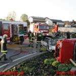 FF Ohlsdorf: Einsatzübung Verkehrsunfall im Kreisverkehr