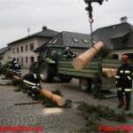 Maibaum in Ohlsdorf bei Sturm beschädigt und umgelegt