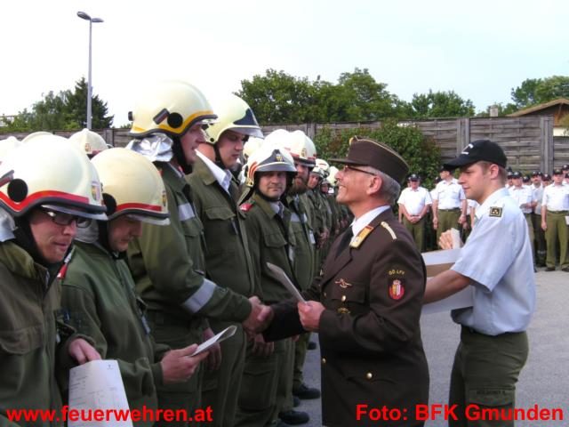 BFK Gmunden: Wasserwehr- und Feuerwehrleistungsabzeichen