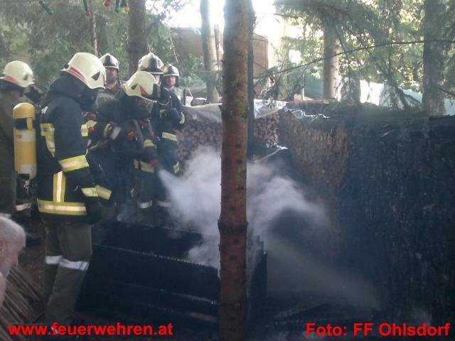 FF Ohlsdorf: Brand einer Selche und eines Holzstoßes