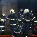 Übung Wirtschaftsgebäude in Flammen