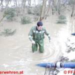 Überflutung durch Scheeschmelze - Materialschlacht in Ehrenfeld