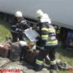 Spektakulärer Verkehrsunfall mit LKW-Zug und Harley