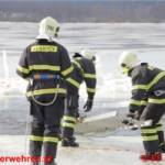 Eisrettungsübung am Moldaustausee in Tschechien mit der ÖWR Laakirchen