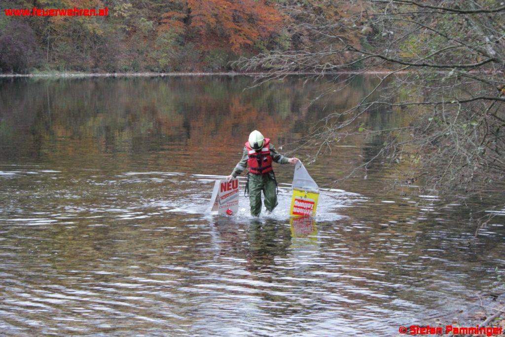 Zeitungsständer und Geldwechselautomat aus Traun geborgen