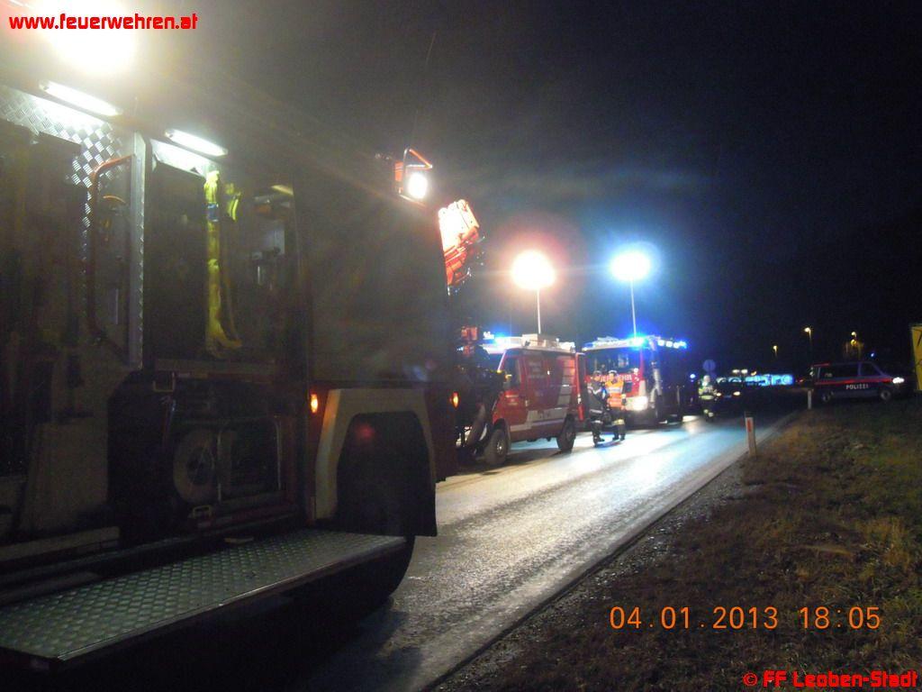 Verkehrsunfall B115a vor VOEST Kreisverkehr